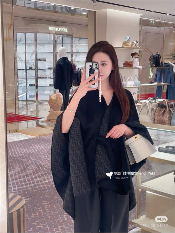 2026116112247579 100